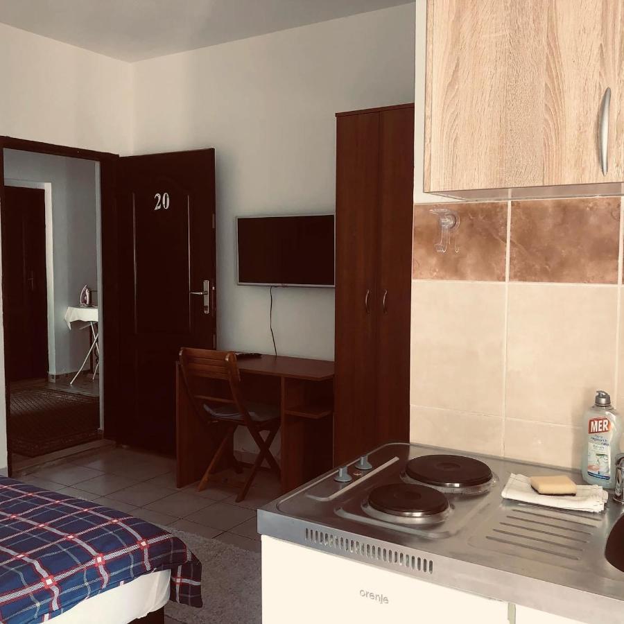 Studio Apartments Kul Budva Eksteriør billede