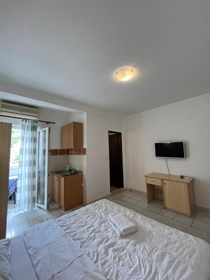 Studio Apartments Kul Budva Eksteriør billede